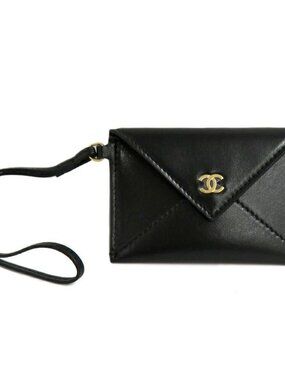 Chanel Christmas Limited Card Case Ap5041 2026 SS Calfskin Black